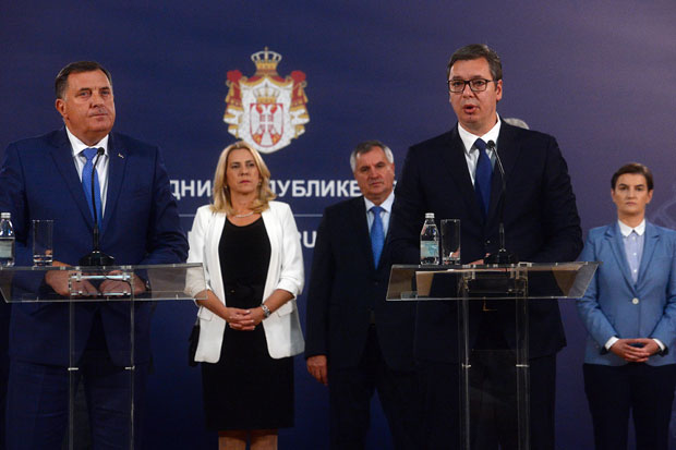 Бакирова платформа тера РС на отцепљење